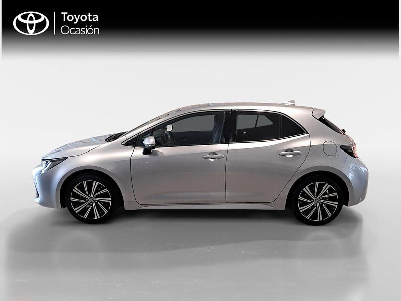 Usado Toyota Corolla Style 122 CV (89 kW) 2022 Gris / plata Berlina
