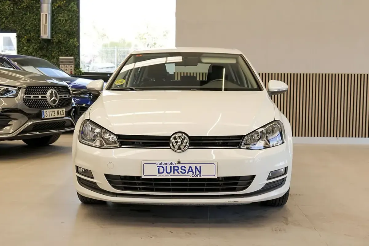 Usado VW Golf VII Advance 105 CV (77 kW) 2013 Blanco Berlina