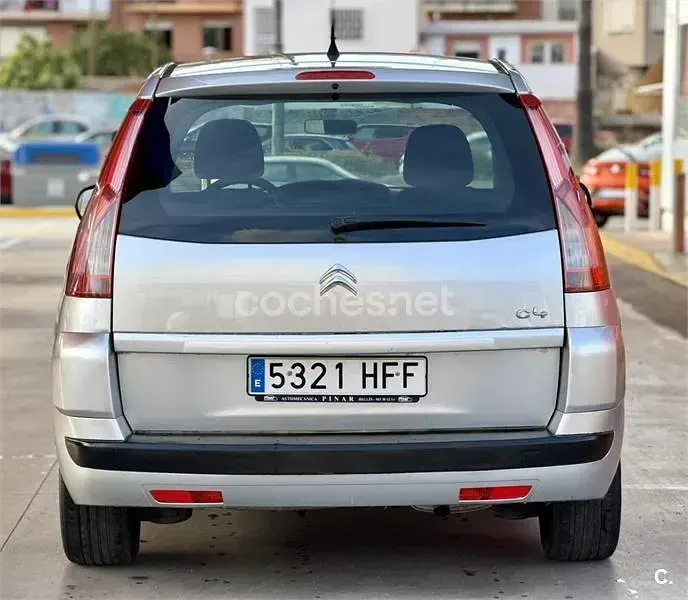 Usado Citroën C4 Picasso 120 CV (88 kW) 2011 Gris / plata Monovolumen
