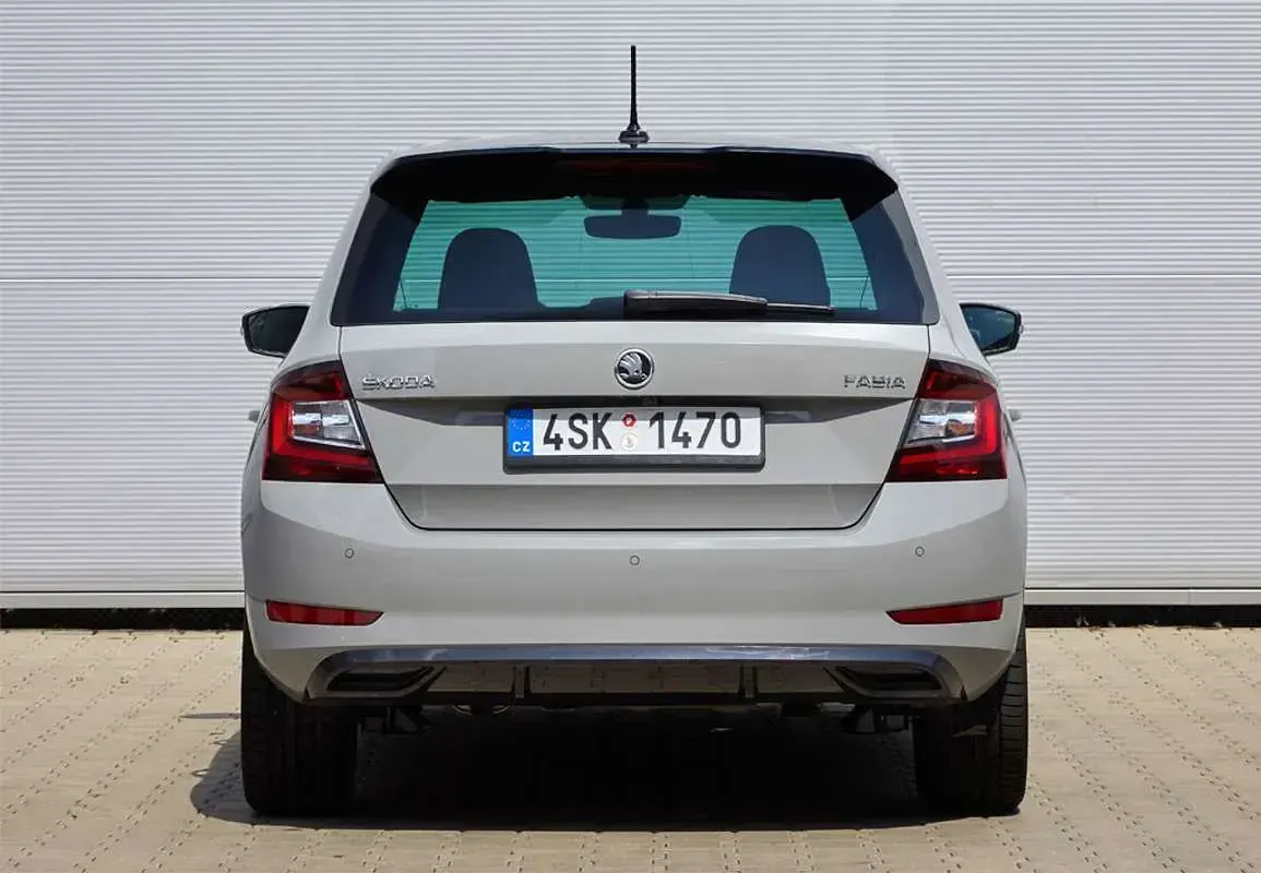Usado Skoda Fabia Ambition 95 CV (69 kW) 2024 Blanco Utilitario