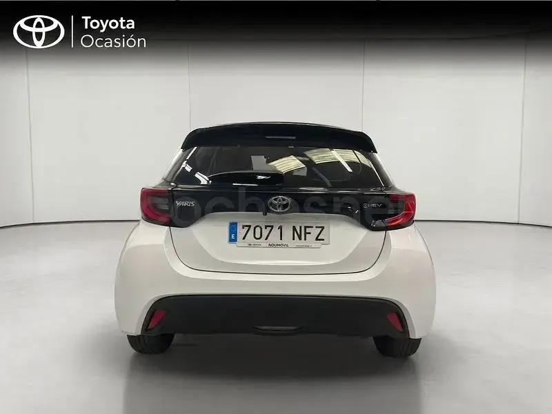 Usado Toyota Yaris Hybrid Business Edition 116 CV (85 kW) 2025 Blanco Berlina