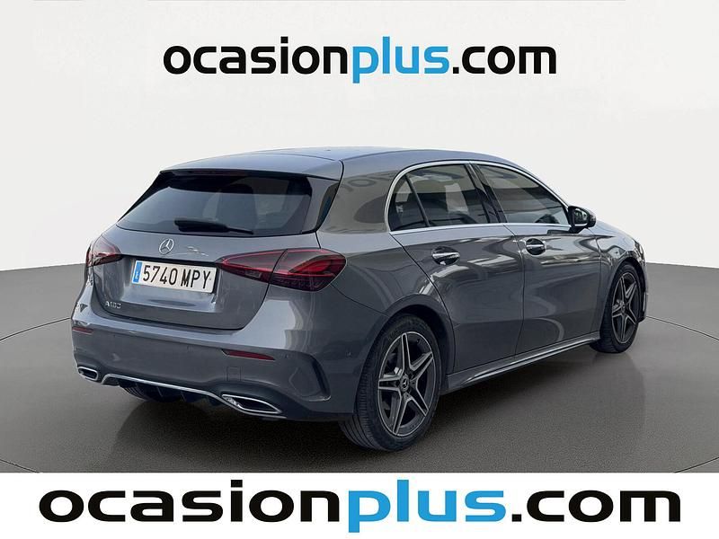 Usado Mercedes A180 136 CV (100 kW) 2024 Gris