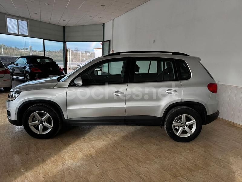 Gris / plata Usado 2016 VW Tiguan Advance SUV | 15.999 € (Super precio) - Imagen 1/4