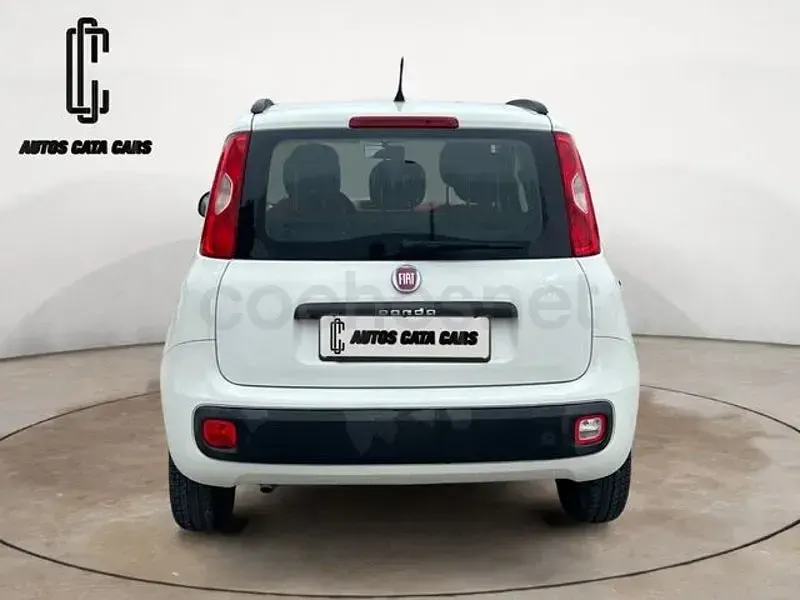 Usado Fiat Panda Lounge 69 HP (50 kW) 2015 Branco Citadino