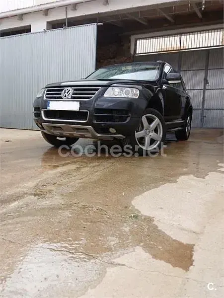 Usado VW Touareg 225 CV (165 kW) 2006 Negro SUV