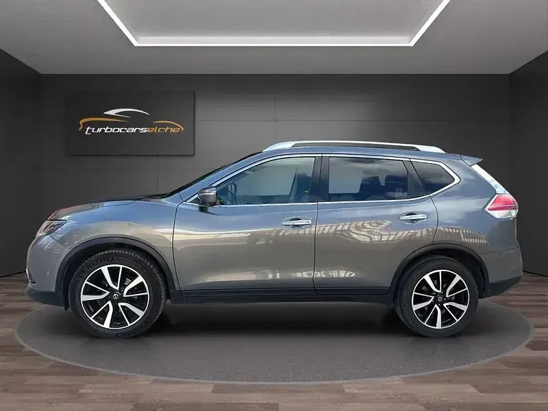 Usado Nissan X-Trail N-Connecta 130 CV (95 kW) 2016 Gris / plata SUV