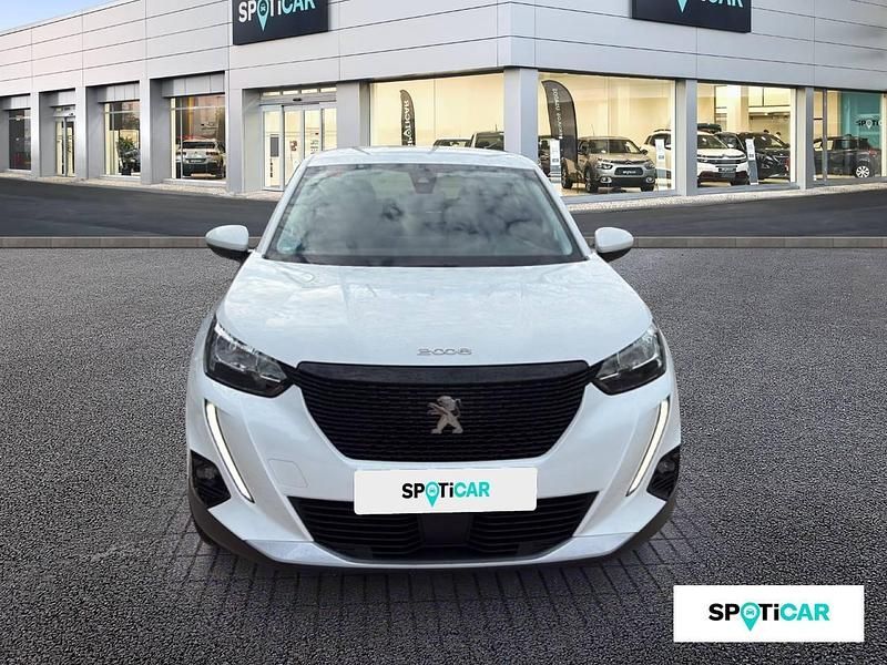 Usado Peugeot 2008 Active 110 CV (80 kW) 2021 Blanco SUV