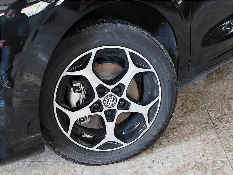 Usado MG MG3 Comfort 195 CV (143 kW) 2024 Negro Utilitario