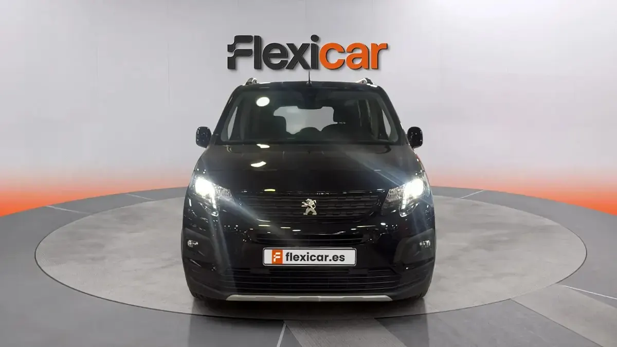 Usado Peugeot Rifter GT 131 CV (96 kW) 2021 Negro Monovolumen
