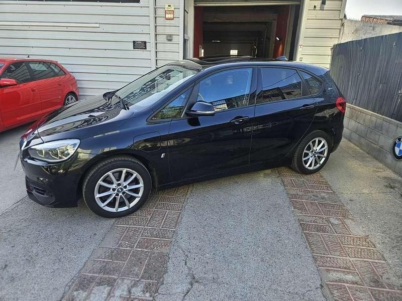 Usado BMW 225 Active Tourer iPerformance 224 HP (164 kW) 2018 Preto Monovolume