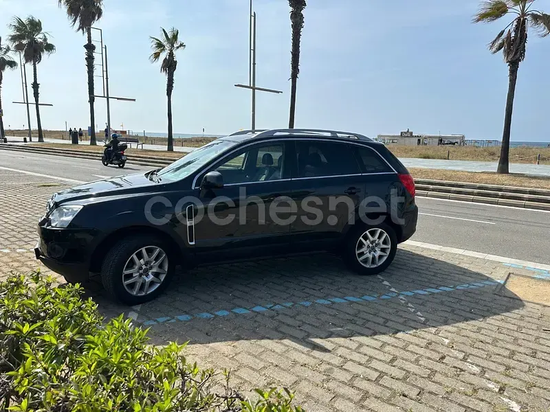 Usado Opel Antara Selective 167 CV (122 kW) 2012 Negro SUV