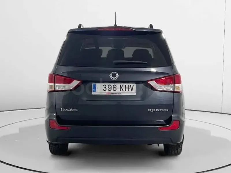 Usado SsangYong Rodius 178 CV (130 kW) 2018 Blanco Monovolumen