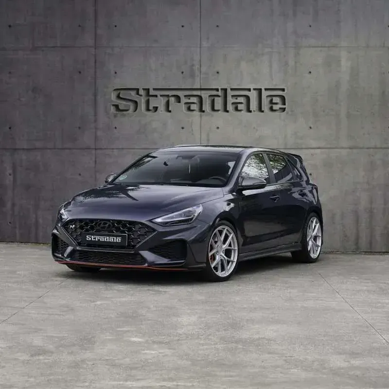 Usado Hyundai i30 250 CV (183 kW) 2022 Gris Utilitario