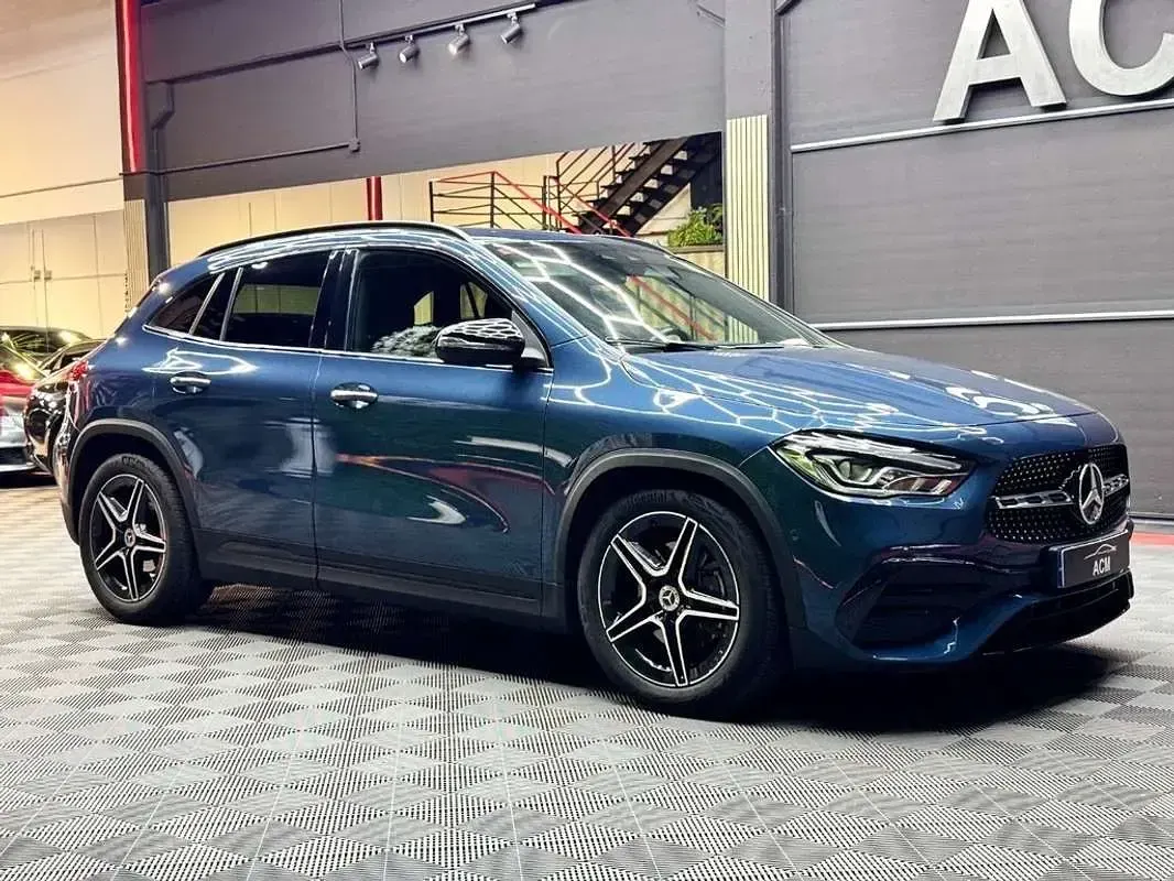 Usado Mercedes GLA200 150 CV (110 kW) 2020 Azul SUV