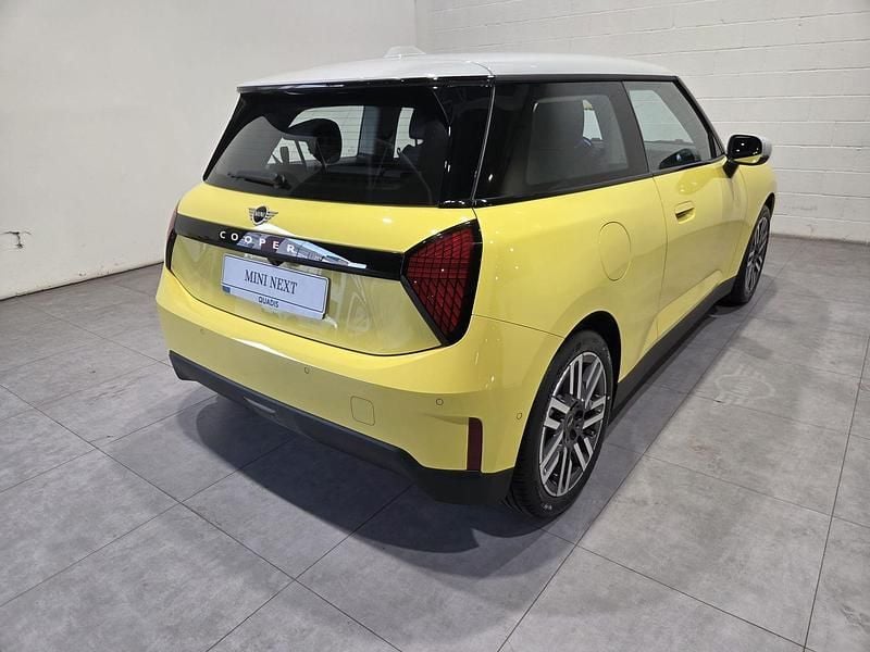 Nuevo Mini Cooper 135 kW (184 CV) 2025 Amarillo Utilitario