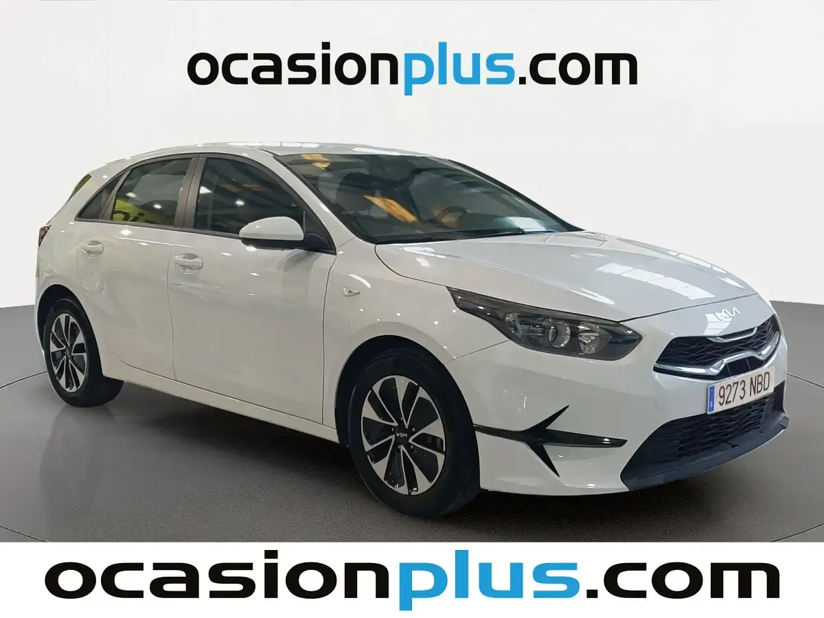 Usado Kia Ceed 101 CV (74 kW) 2025 Blanco Utilitario