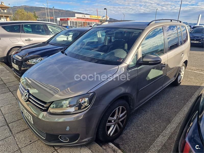 Marrón Usado 2011 VW Touran Advance Monovolumen | 8000 € (Precio justo) - Imagen 1/4