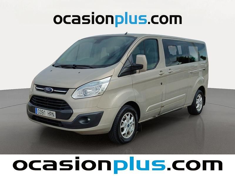 Usado Ford Tourneo Custom Titanium 155 CV (114 kW) 2013 Gris plata Van