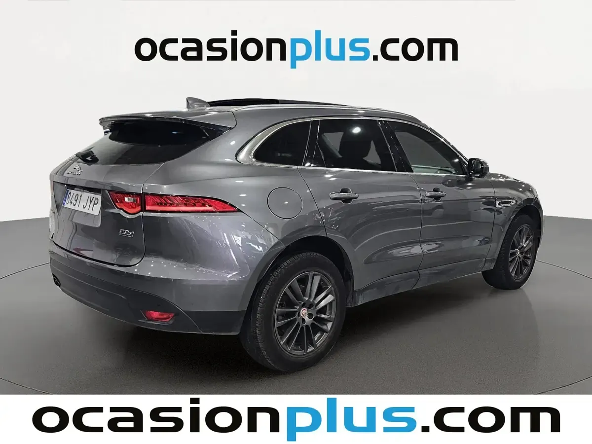 Usado Jaguar F-Pace Prestige 180 CV (132 kW) 2017 Gris SUV