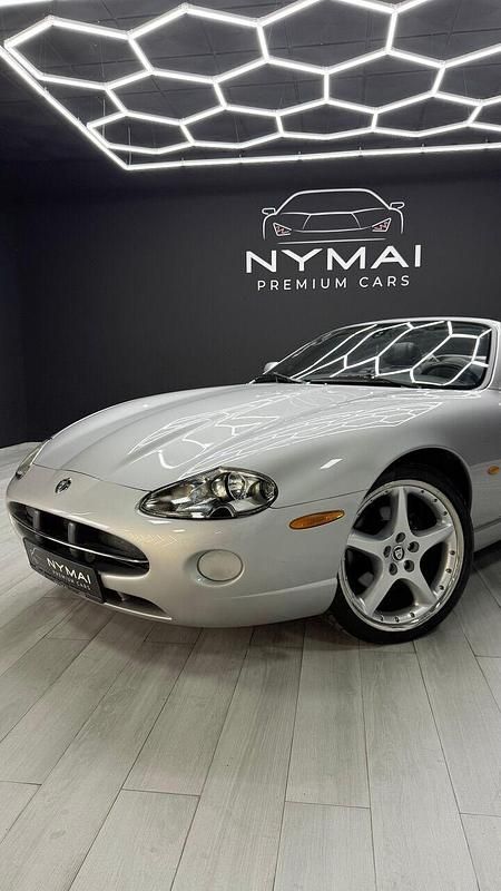 Usado Jaguar XK8 298 CV (219 kW) 2005 Gris Descapotable