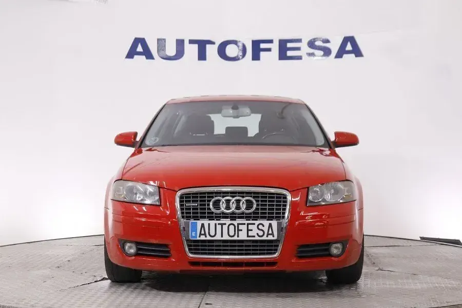 Usado Audi A3 140 CV (102 kW) 2006 Rojo Utilitario