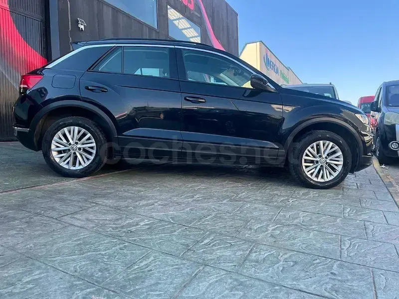 Usado VW T-Roc Advance 150 CV (110 kW) 2018 Negro SUV