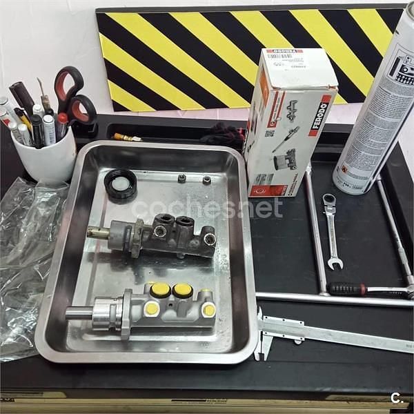 Usado Citroën Saxo 120 CV (88 kW) 2001 Azul Utilitario