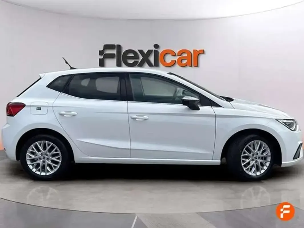 Usado Seat Ibiza XCELLENCE 116 CV (85 kW) 2025 Blanco Utilitario