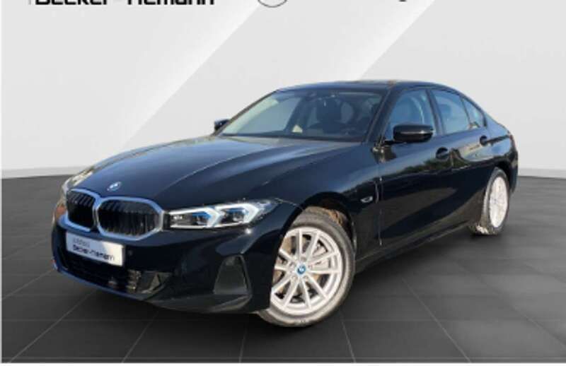 Negro Usado 2023 BMW 330e Berlina | 39.500 € (Un poco caro) - Imagen 1/4