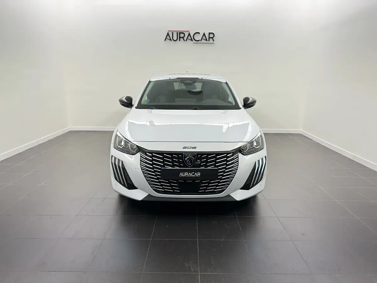 Nuevo Peugeot 208 Allure 110 CV (80 kW) 2025 Blanco Utilitario