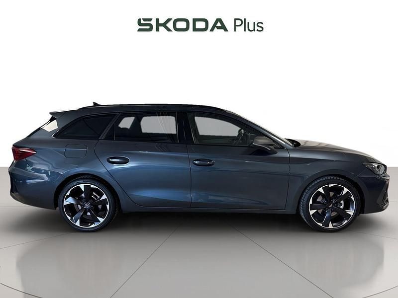 Usado Cupra Leon 150 CV (110 kW) 2024 Gris Familiar