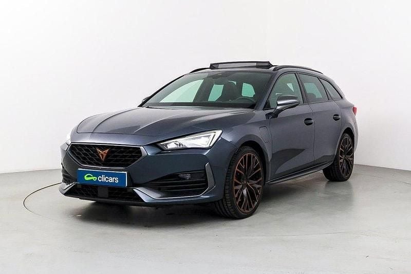 Usado Cupra Leon VZ 245 CV (180 kW) 2025 Gris / plata Familiar