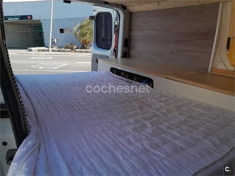 Usado Opel Vivaro 125 CV (91 kW) 2017 Blanco Monovolumen