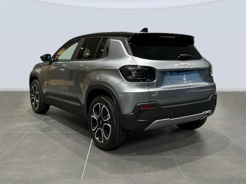 Usado Jeep Avenger Summit 101 CV (74 kW) 2024 Gris granite SUV