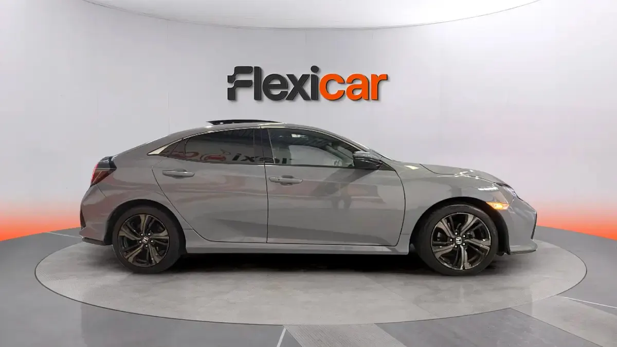 Usado Honda Civic Executive 129 CV (94 kW) 2019 Gris Berlina
