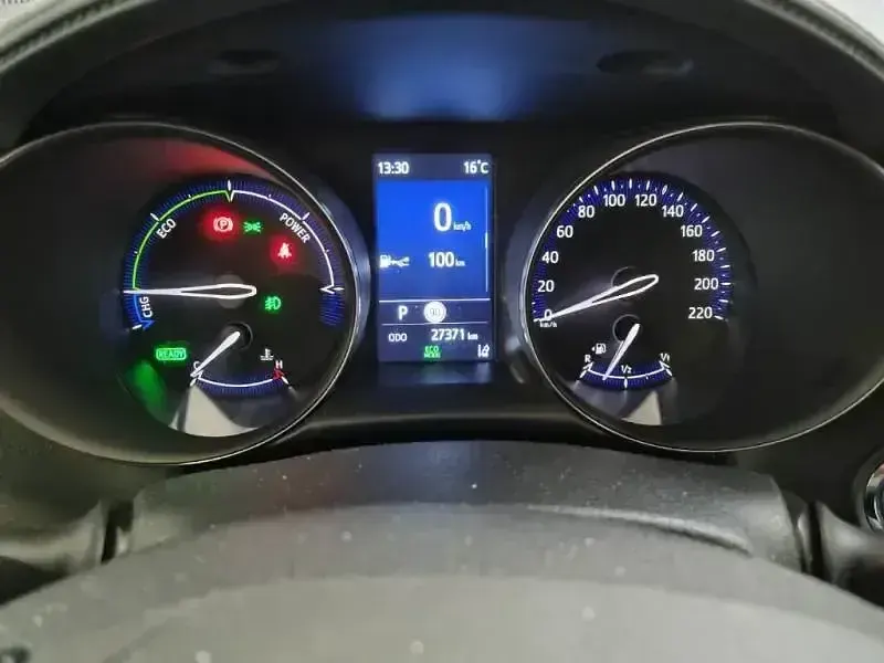 Usado Toyota C-HR Active 122 CV (89 kW) 2021 Gris SUV