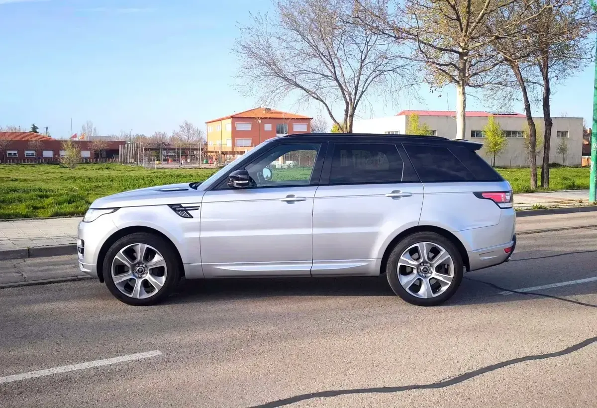 Usado Land Rover Range Rover Autobiography Dynamic 340 CV (250 kW) 2015 Gris / plata SUV