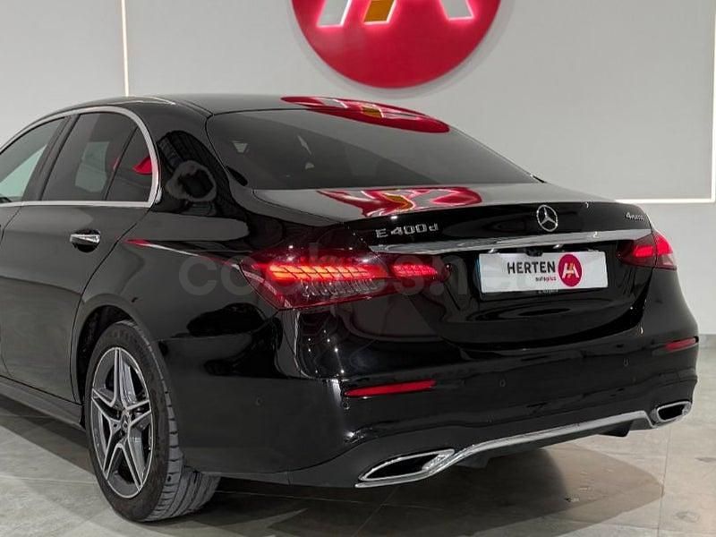 Usado Mercedes E400 330 CV (242 kW) 2021 Negro Berlina