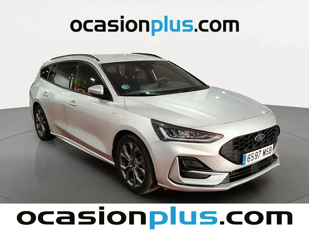 Używany Ford Focus ST-Line 155 KM (114 kW) 2024 Szary Kombi