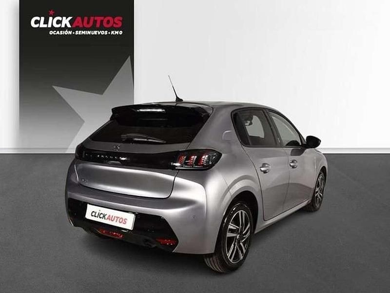 Usado Peugeot 208 Allure 101 CV (74 kW) 2023 Gris Utilitario
