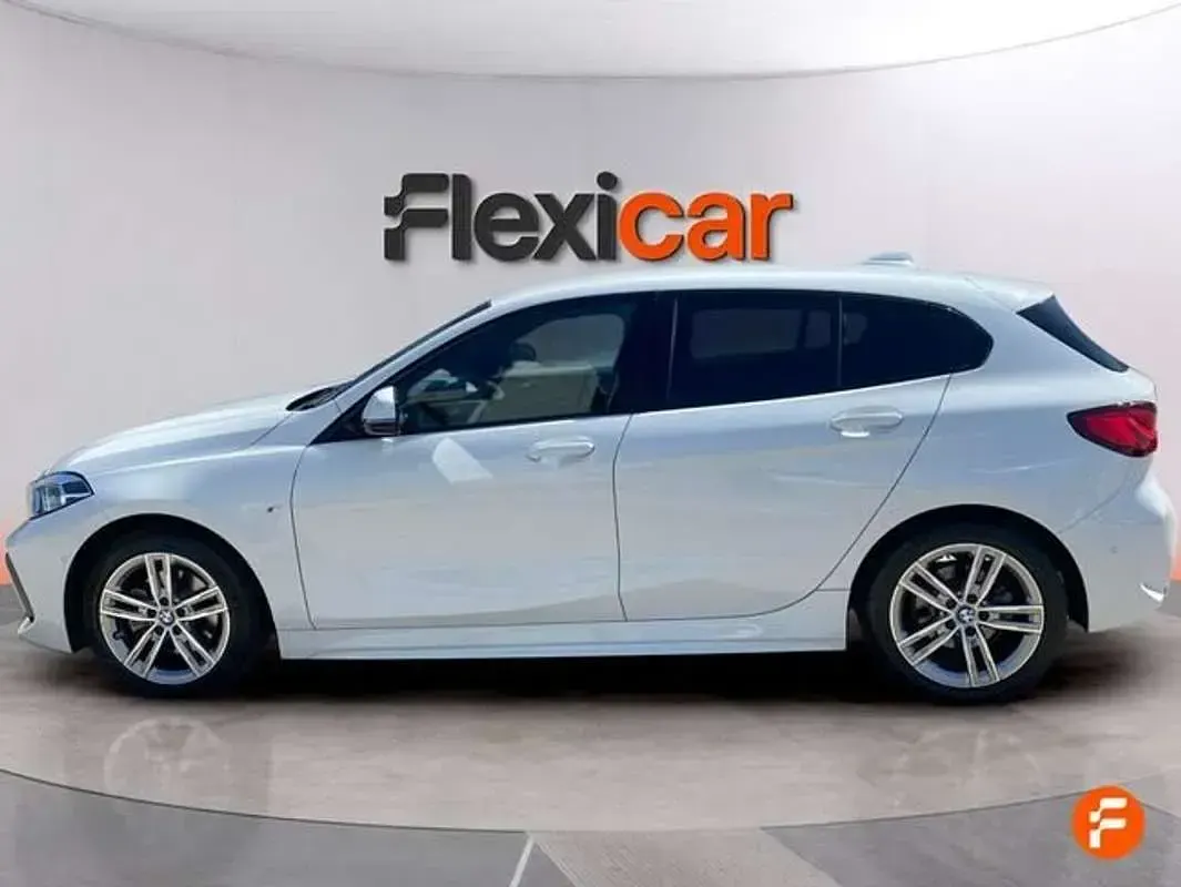Usado BMW 118 150 CV (110 kW) 2023 Blanco Utilitario