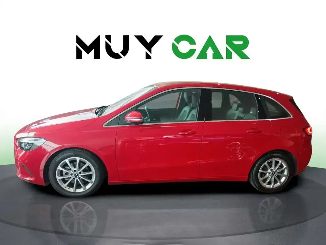 Usado Mercedes B180 116 CV (85 kW) 2020 Rojo Utilitario