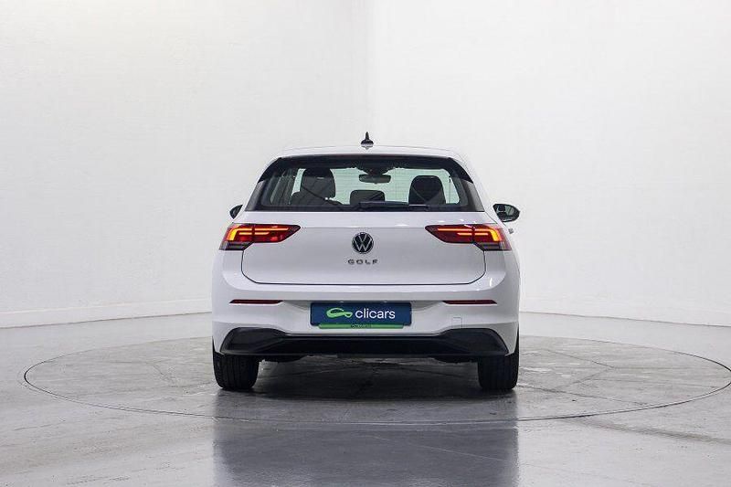 Usado VW Golf VII 115 CV (84 kW) 2021 Blanco Utilitario