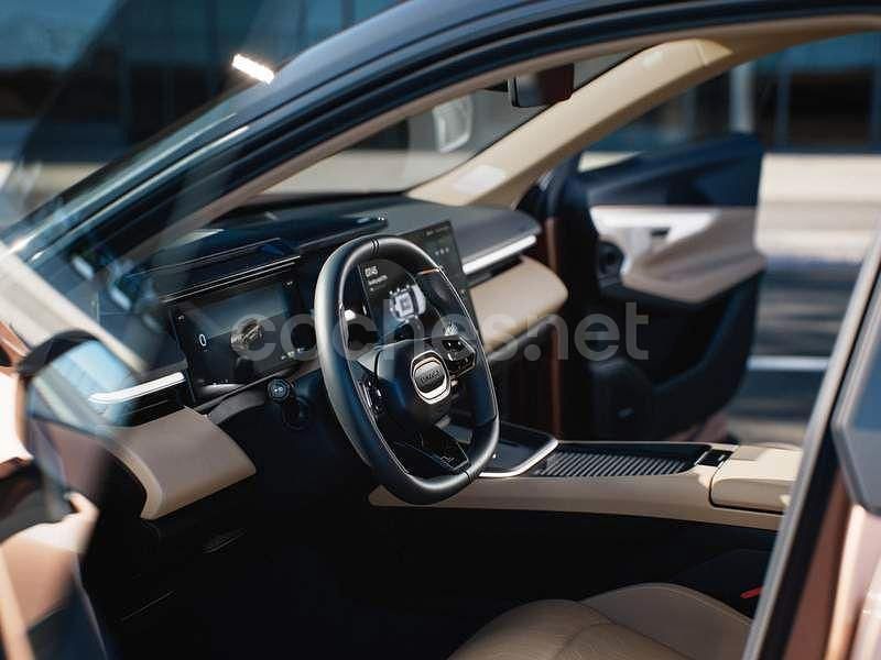 Nuevo Lynk & Co 08 350 CV (257 kW) 2025 Gris / plata SUV