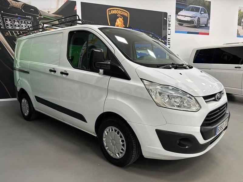 Usado Ford Tourneo Titanium 125 CV (91 kW) 2016 Blanco Monovolumen