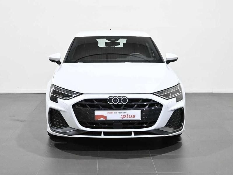Usado Audi A3 Sportback Comfort 150 CV (110 kW) 2025 Blanco Utilitario