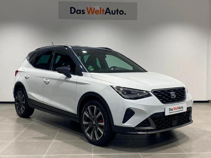 Blanco Usado 2025 Seat Arona FR SUV | 20.990 € (Un poco caro) - Imagen 1/4