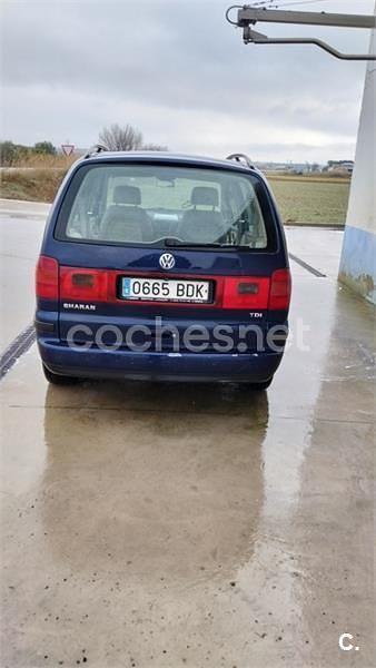 Usado VW Sharan Comfortline 110 CV (80 kW) 2000 Azul Monovolumen