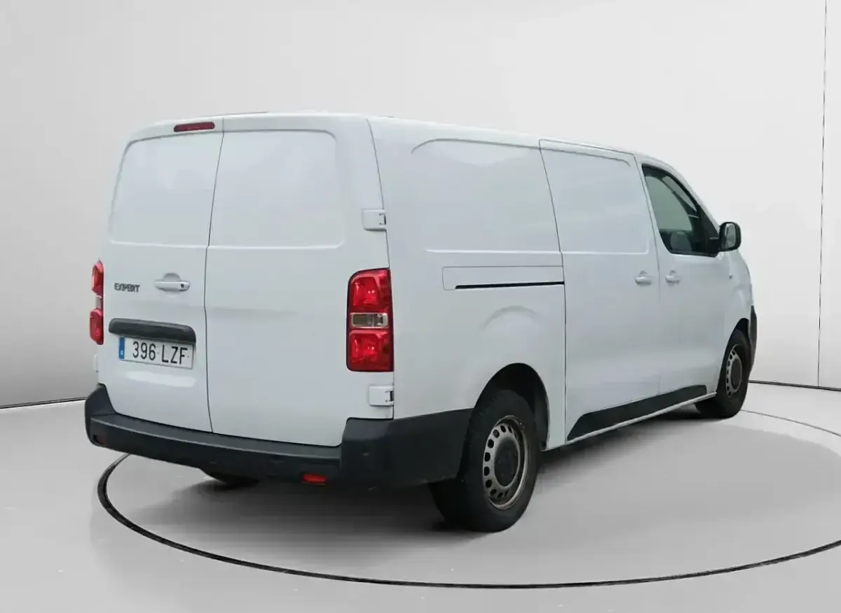 Usado Peugeot Expert Premium 102 CV (75 kW) 2022 Blanco Van