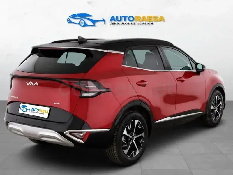 Usado Kia Sportage 230 CV (169 kW) 2022 Rojo SUV